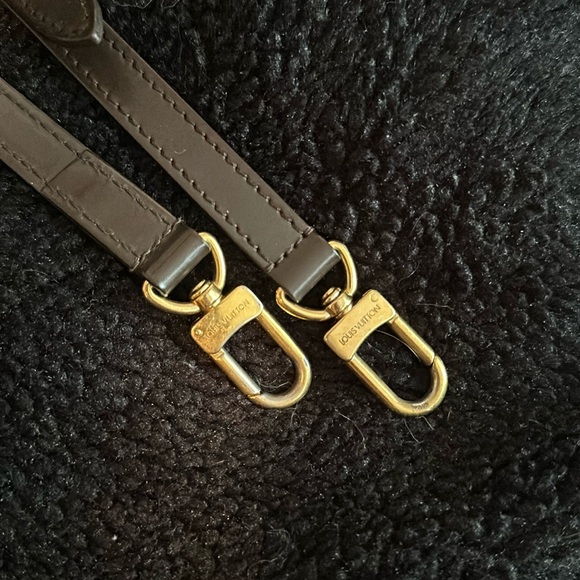 Louis Vuitton Siena - Picture 8 of 16